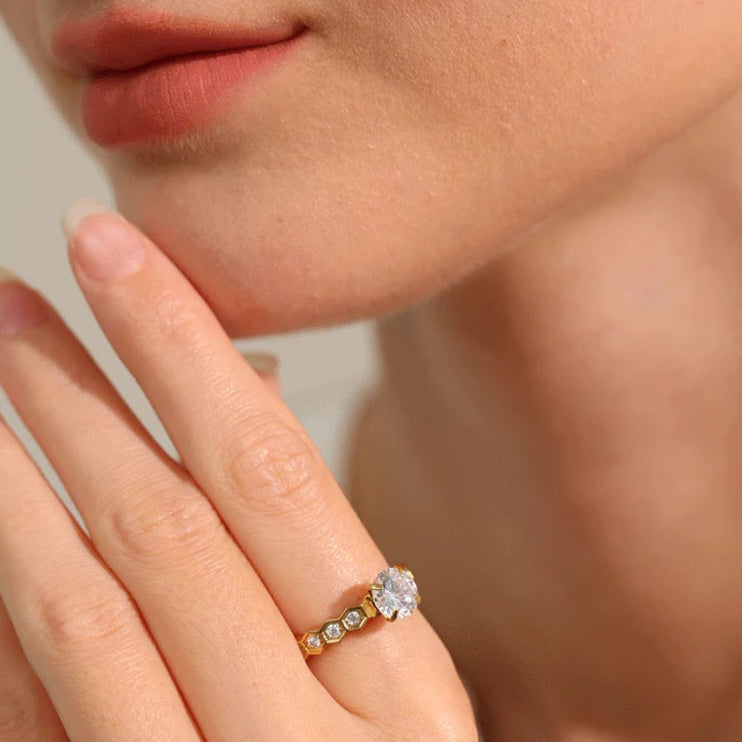 Luxury Cubic Zirconia Ring