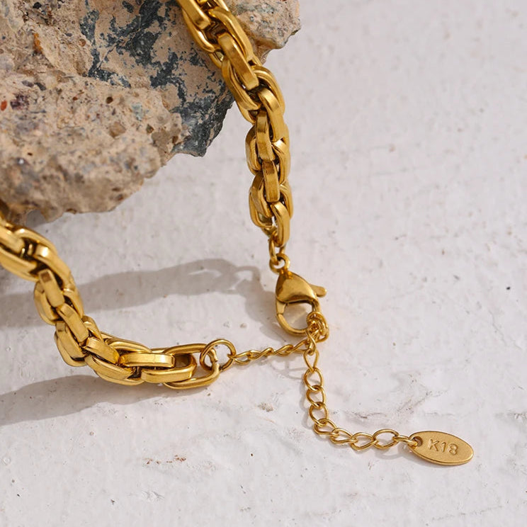 Textured Chain Necklace