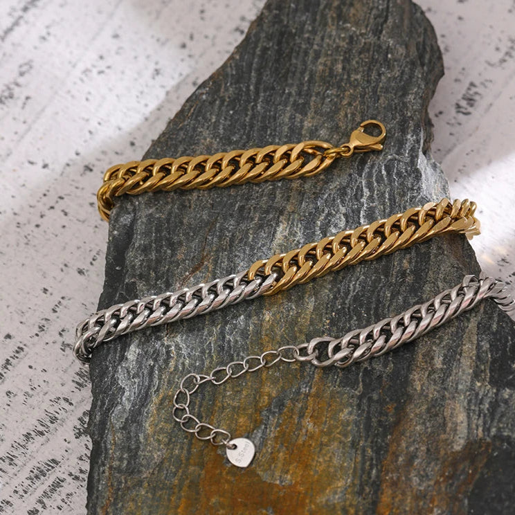 Metallic Chain Necklace