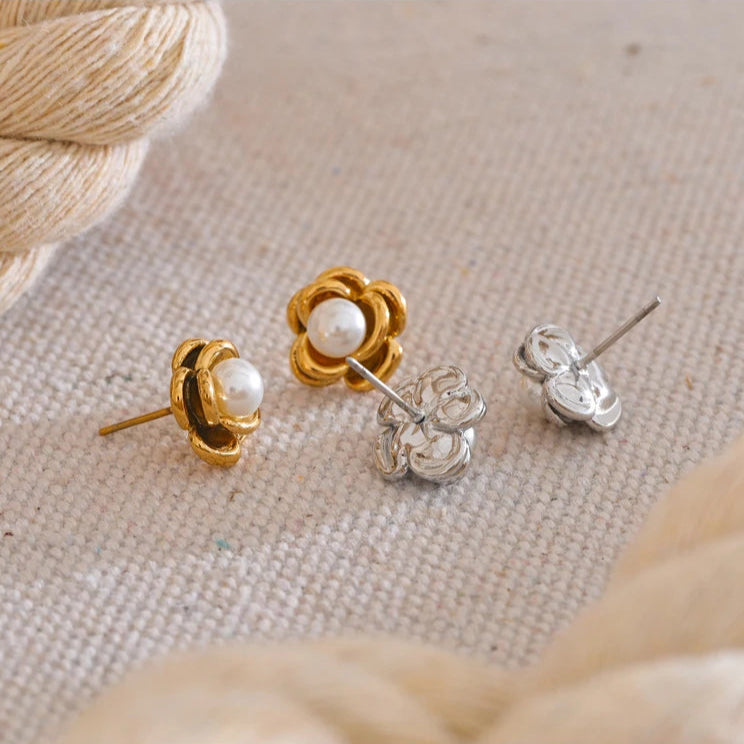 Pearl Flower Stud Earrings