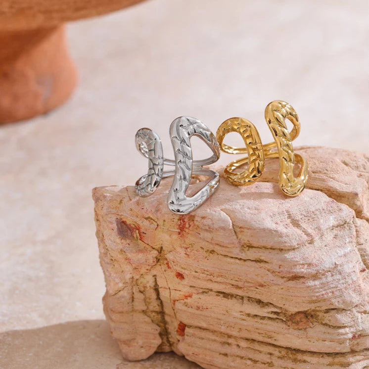 Adjustable Geometric Hollow Ring