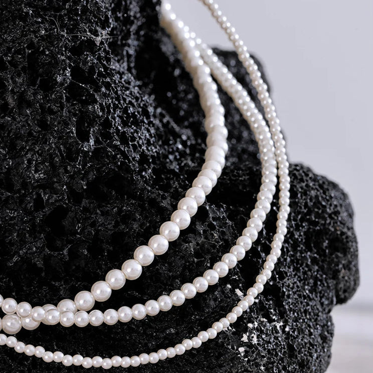 Elegant Beaded Chain Necklace with Imitation Pearls