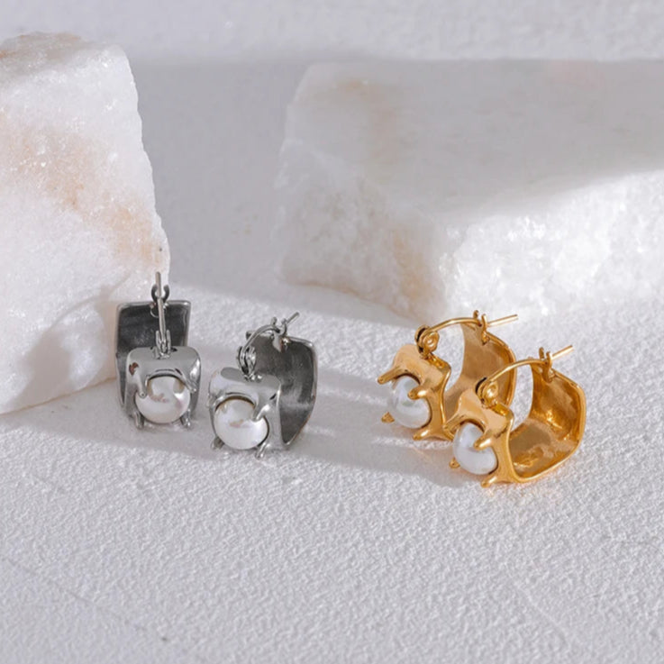 Vintage-Inspired Geometric Hoop Earrings with Simulated Pearls
