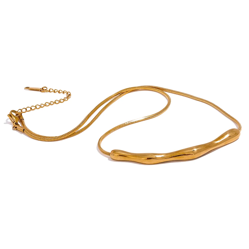 Geometric Pendant Clavicle Necklace