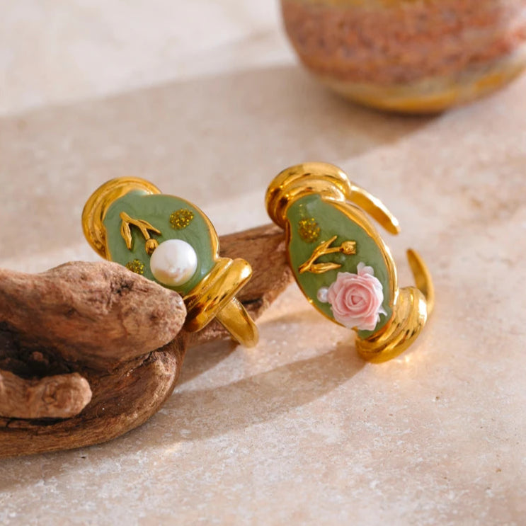 Green Enamel Flower Ring with Pearl
