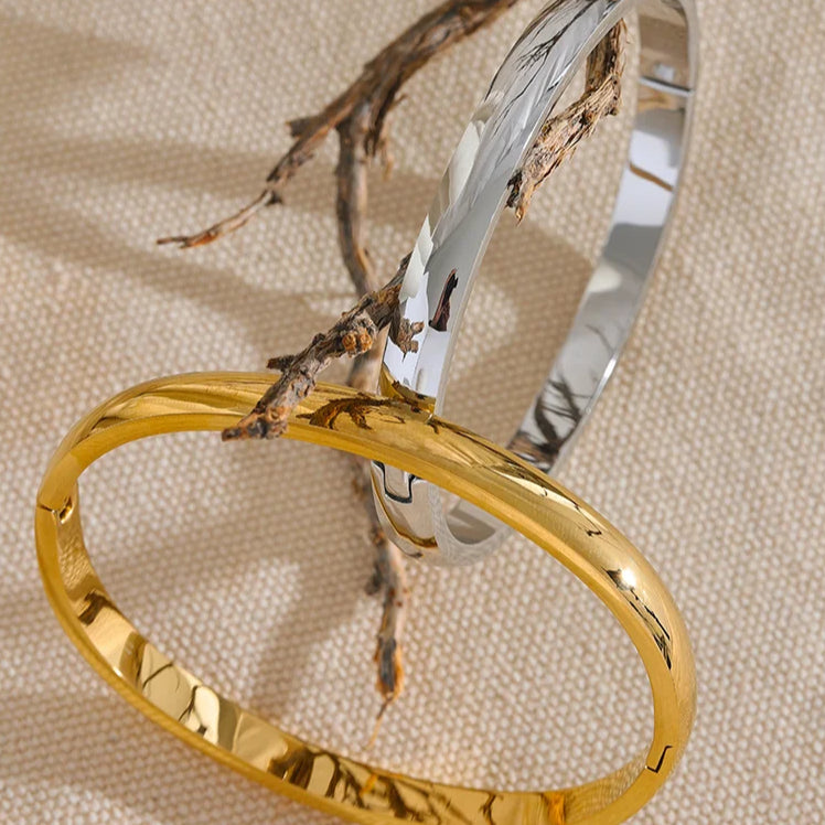 Round Smooth Bangle