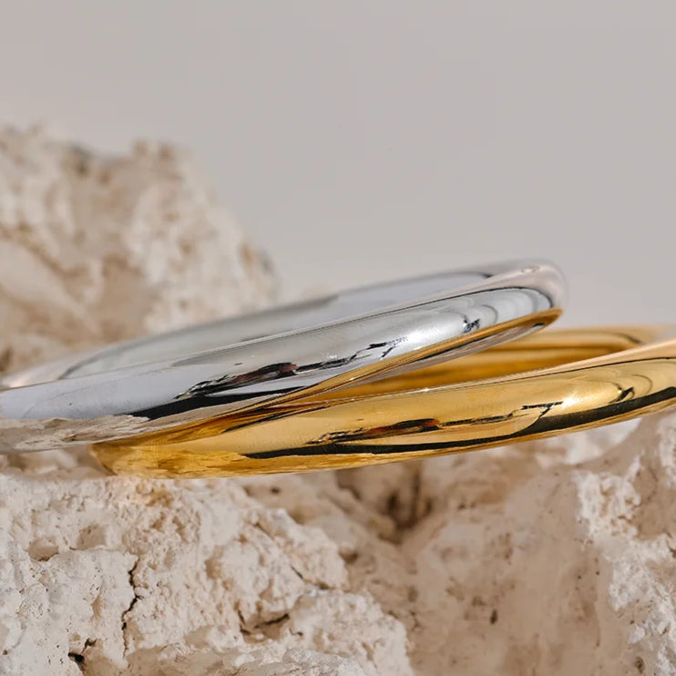 AURA Polished Bold Bangle