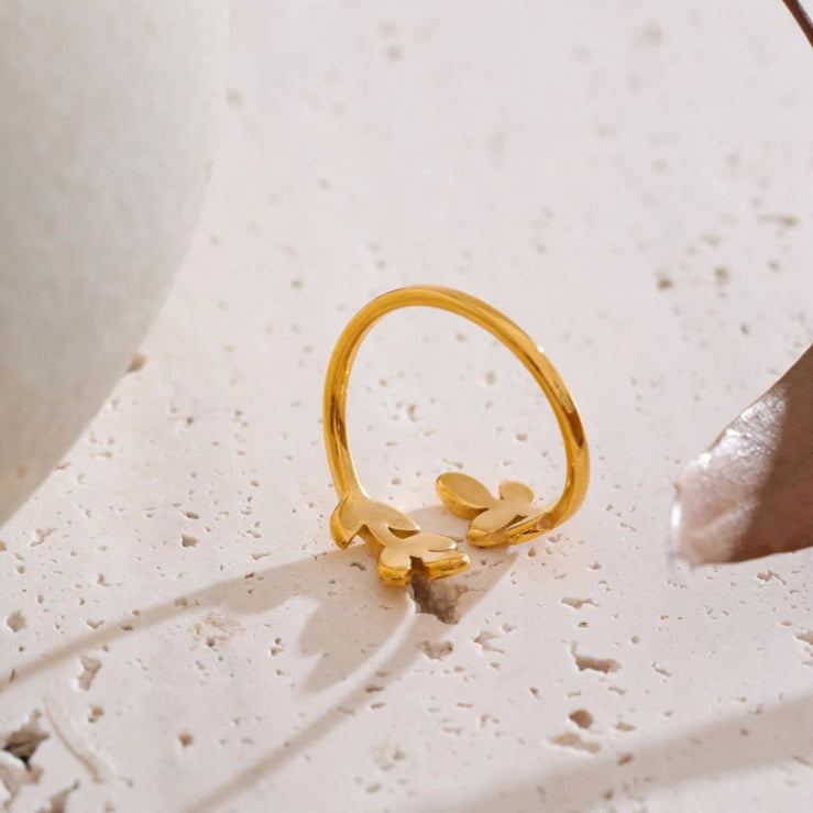 Leafy Plant-Inspired Ring