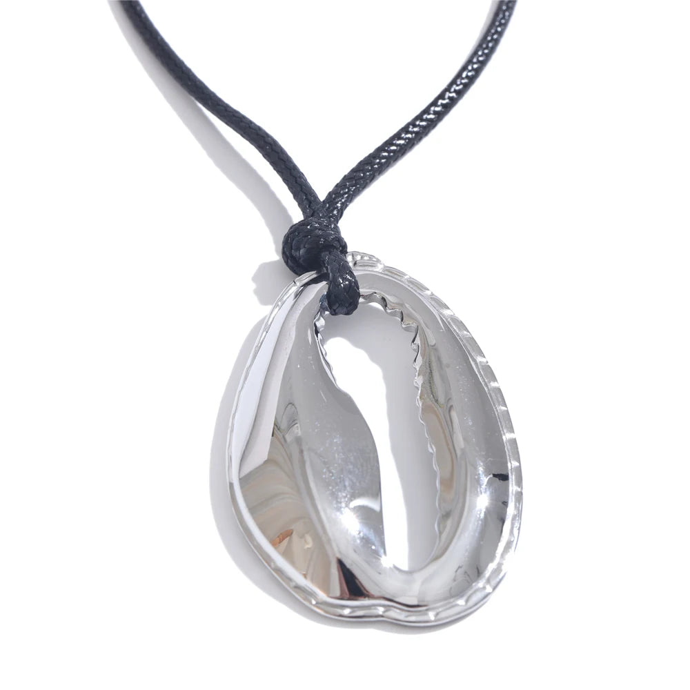 Black Rope Chain Shell Pendant Necklace