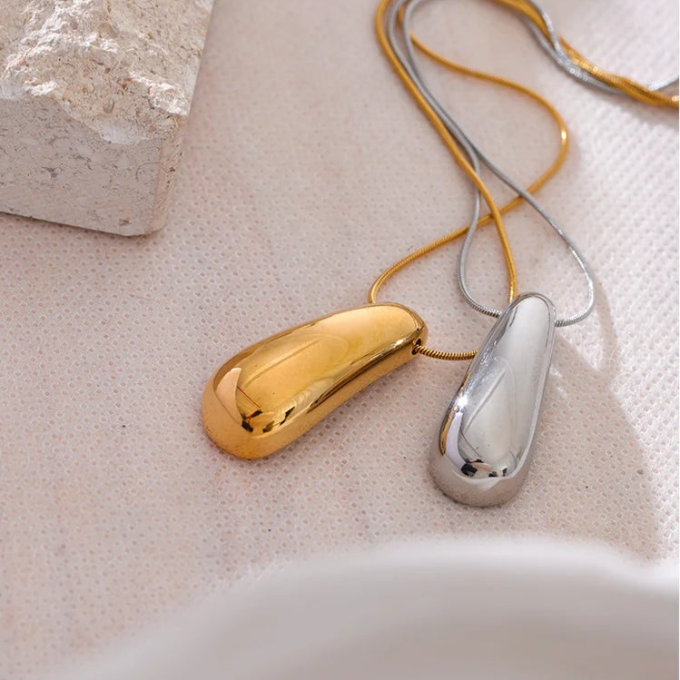 Smooth Water Drop Pendant Necklace
