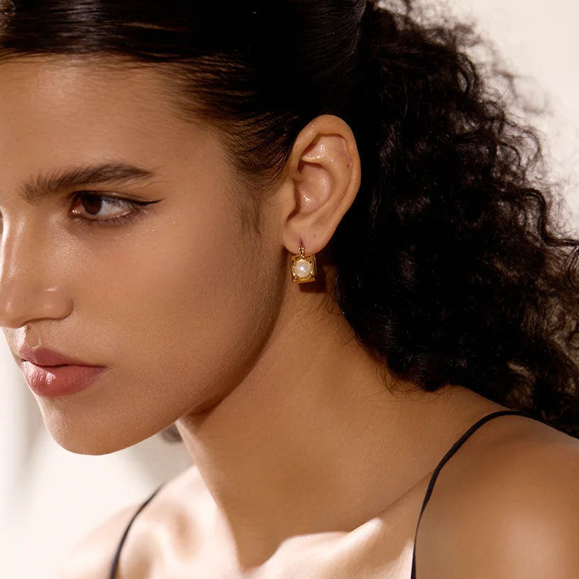 Vintage-Inspired Geometric Hoop Earrings with Simulated Pearls