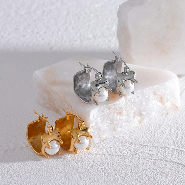 Vintage-Inspired Geometric Hoop Earrings with Simulated Pearls