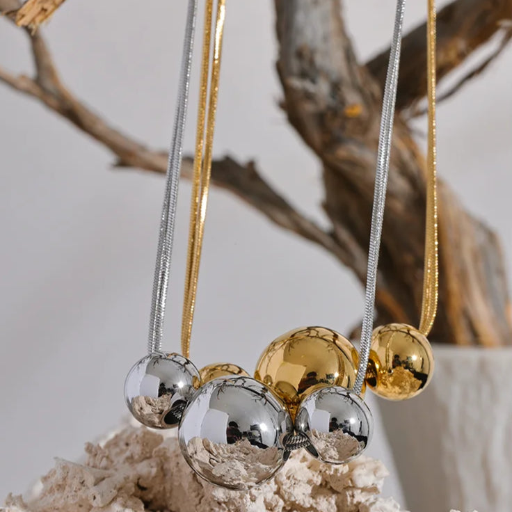 Aria Round Beads Pendant Necklace