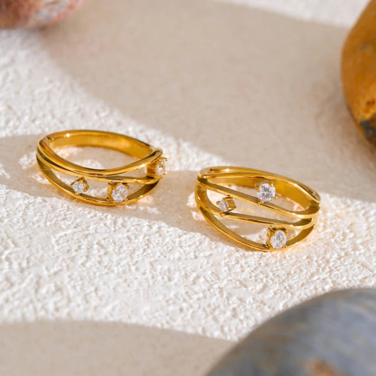 Geometric Hollow Ring with Cubic Zirconia