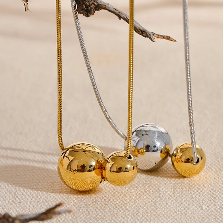Round Ball Beads Pendant Necklace