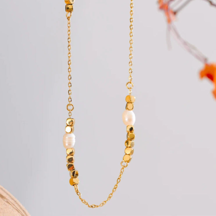 Freshwater Pearl Necklace & Bracelet Set