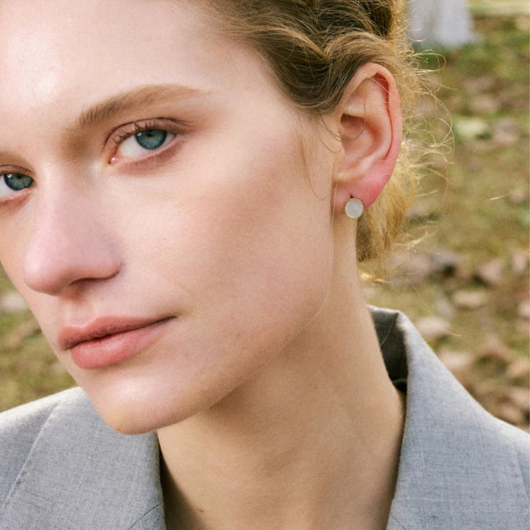 Double-Sided Round Shell Stud Earrings