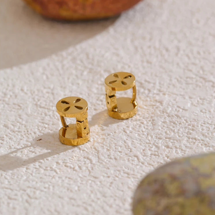 Double-Sided Round Shell Stud Earrings