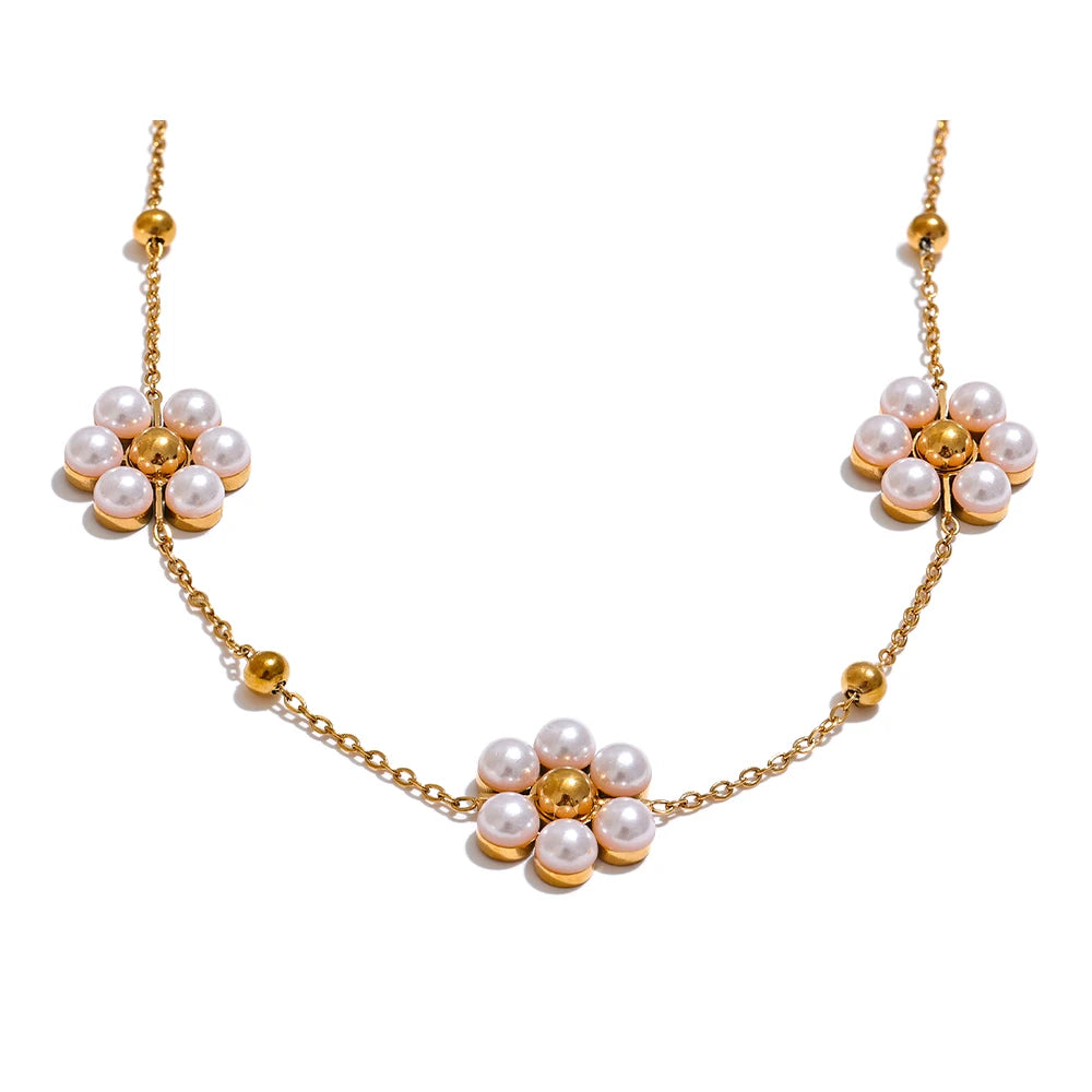 Handmade Pearl Flower Bead Necklace