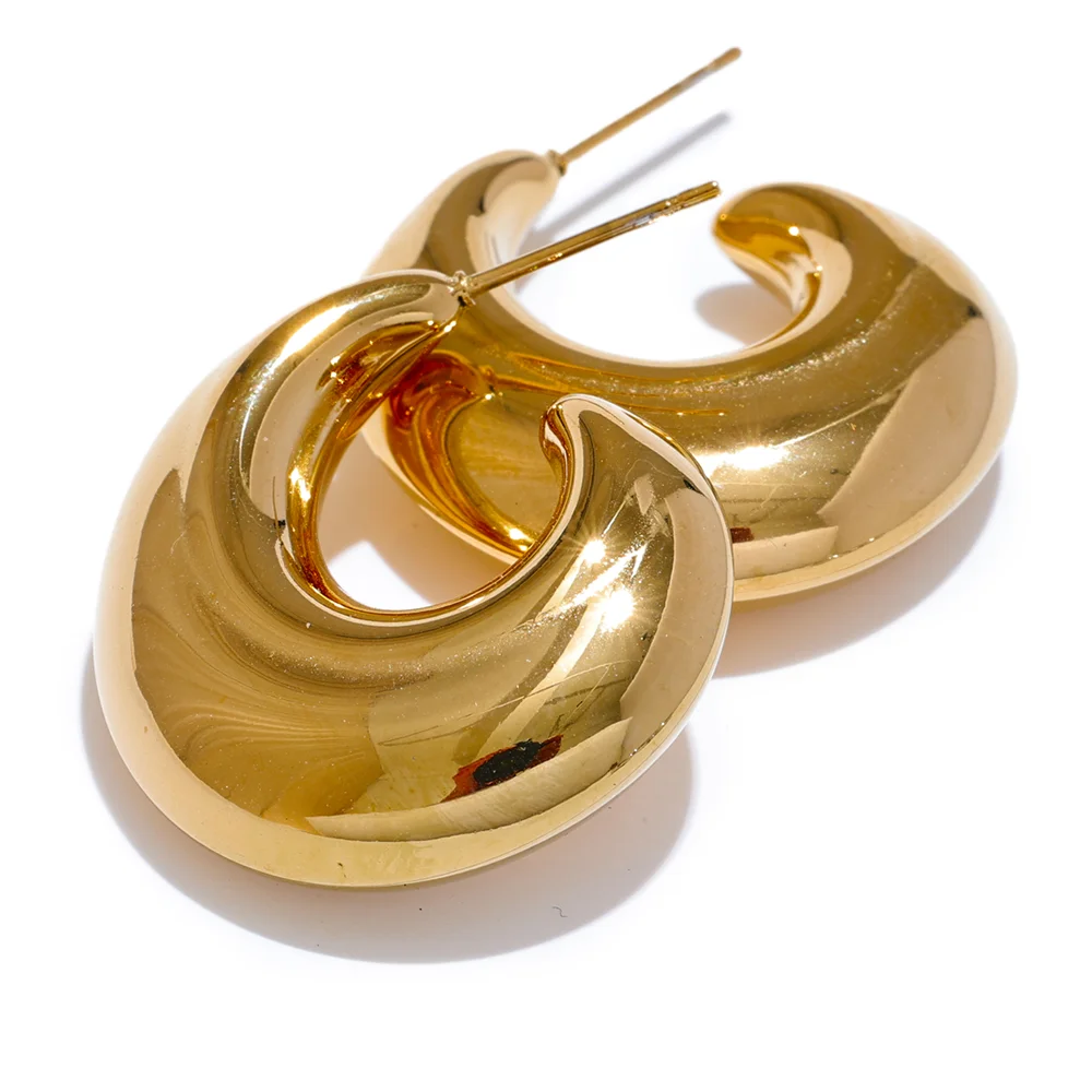 Luna Bold C-Shape Hoop Earrings