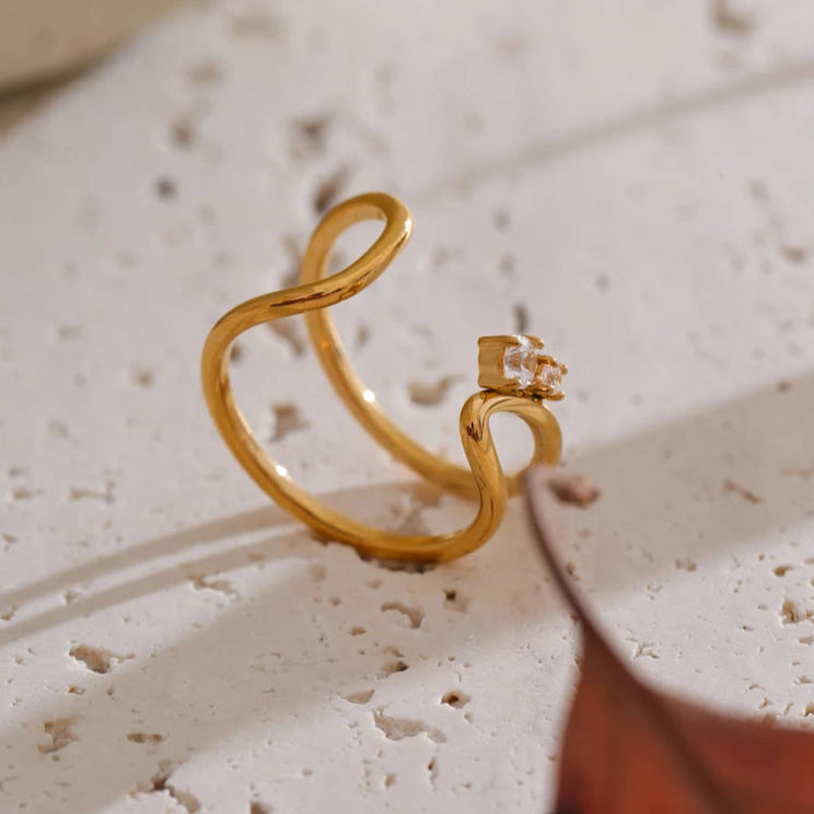 Chic & Romantic Zircon Ring
