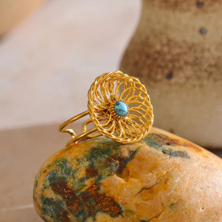 Adjustable Ring With Stone & Floral Hollow Design