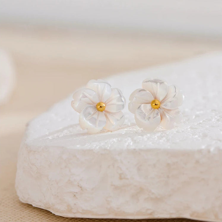 Bloom Shell Stud Earrings
