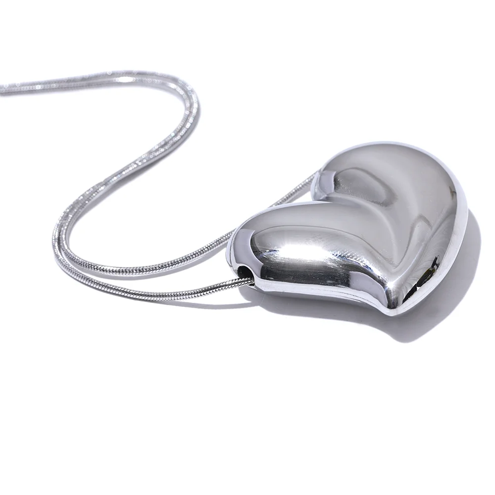 Smooth Thick Heart Pendant Necklace