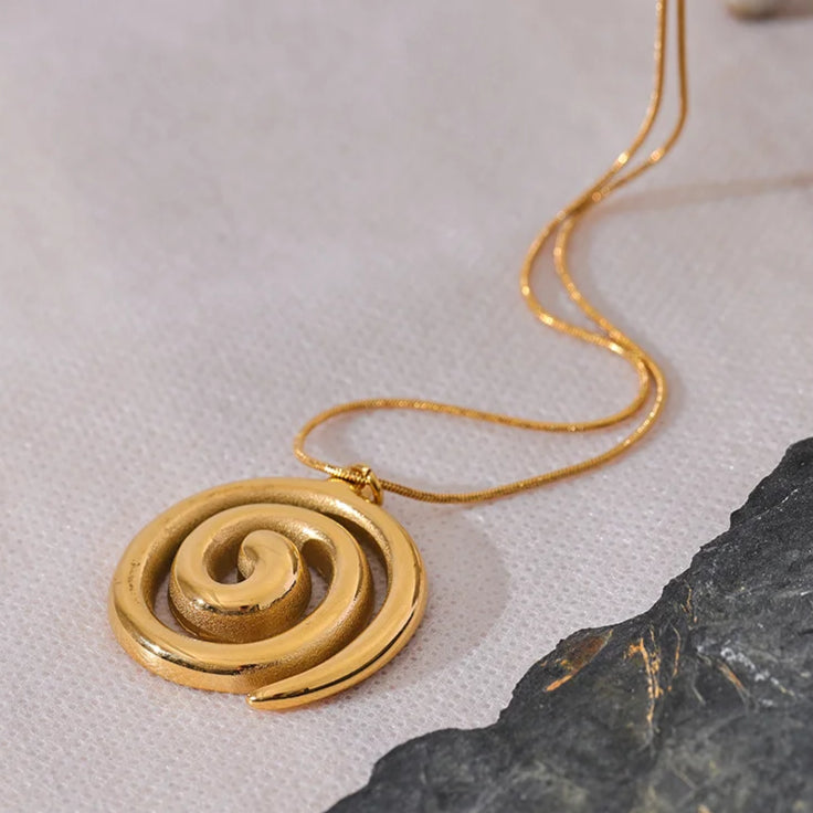 Minimalist Round Pendant Necklace