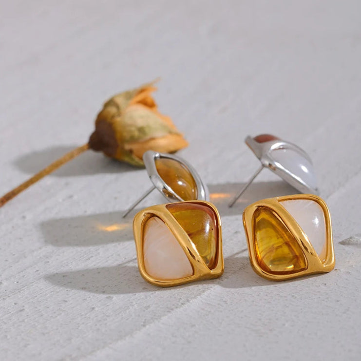 Caramel Resin Square Stud Earrings