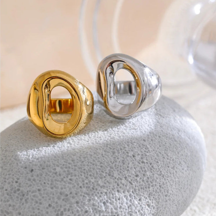 Geometric Hollow Statement Ring
