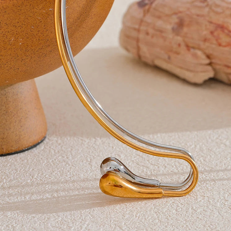 Aeris Open Torque Necklace