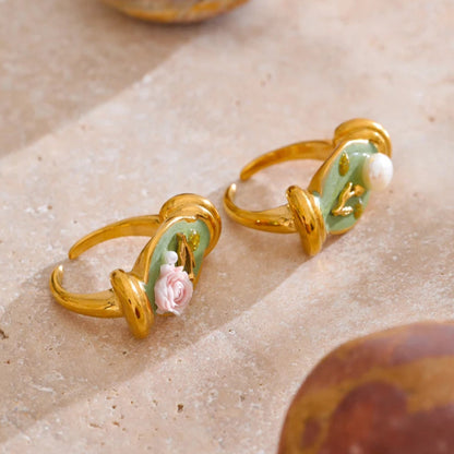 Green Enamel Flower Ring with Pearl