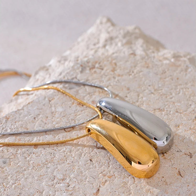 Smooth Water Drop Pendant Necklace