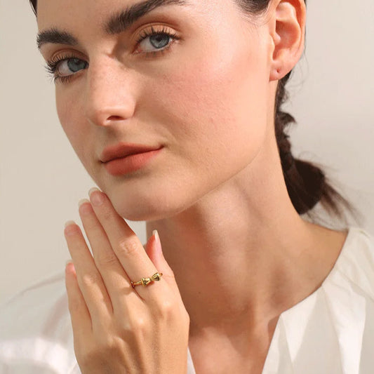 Gold Bowknot Ring