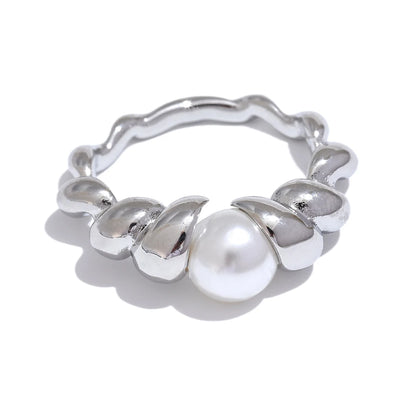 Twisted Ring with Simulated Pearl