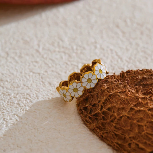 White Enamel Daisy Flower Ring