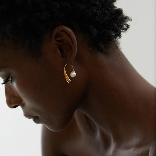 Minimalist Pearl Drop Earrings