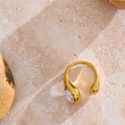Vintage Geometric Imitation Pearl Ring