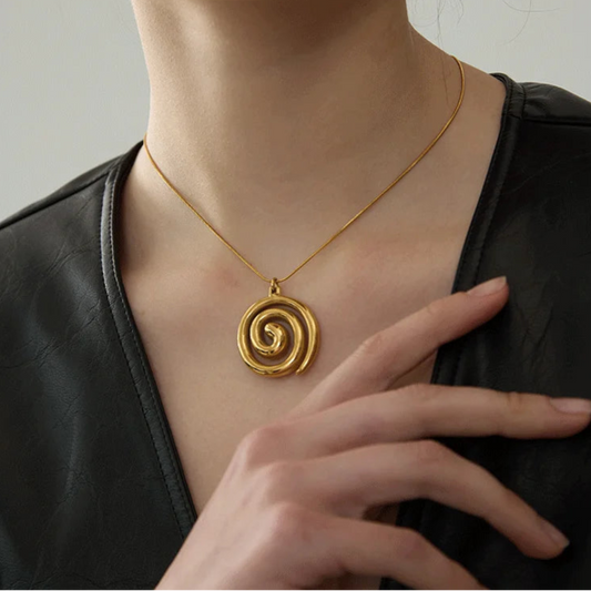 Minimalist Round Pendant Necklace