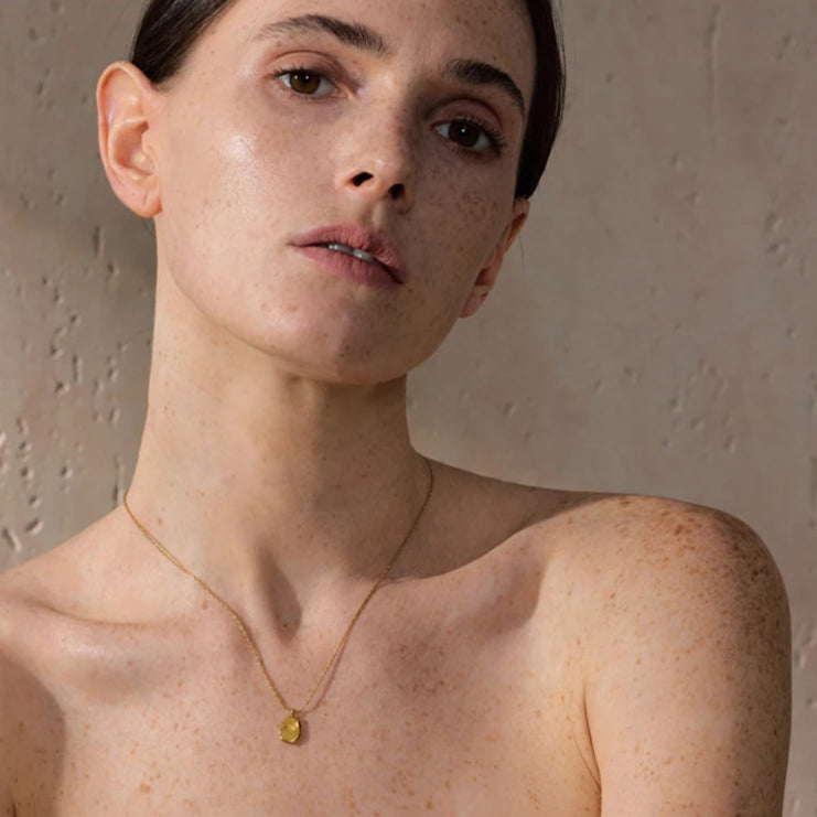 Mila Square Pendant Necklace