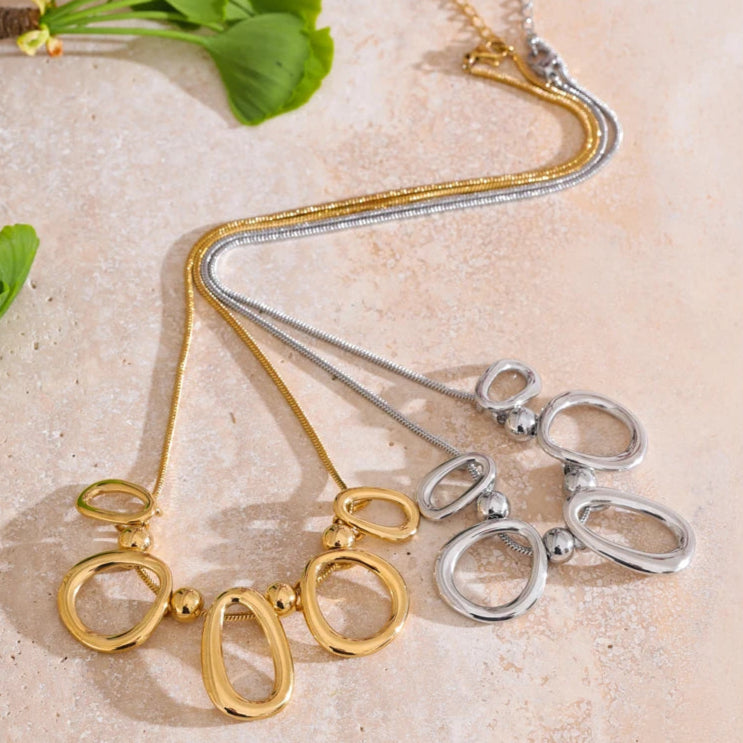 Hollow Oval Pendant Necklace