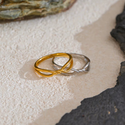 Minimalist Twisted Thin Ring