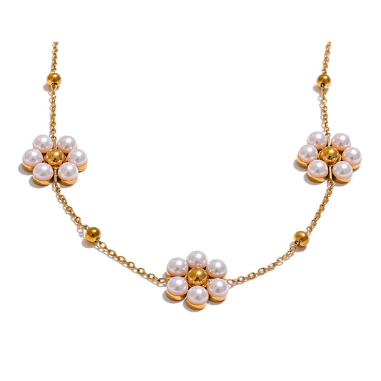 Handmade Pearl Flower Bead Necklace