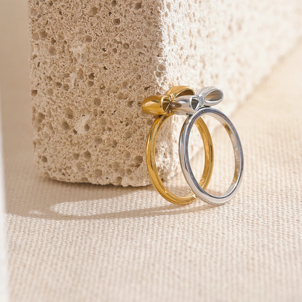 Gold Bowknot Ring