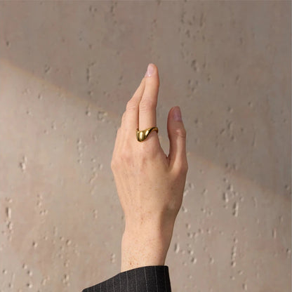 Smooth Geometric Ring