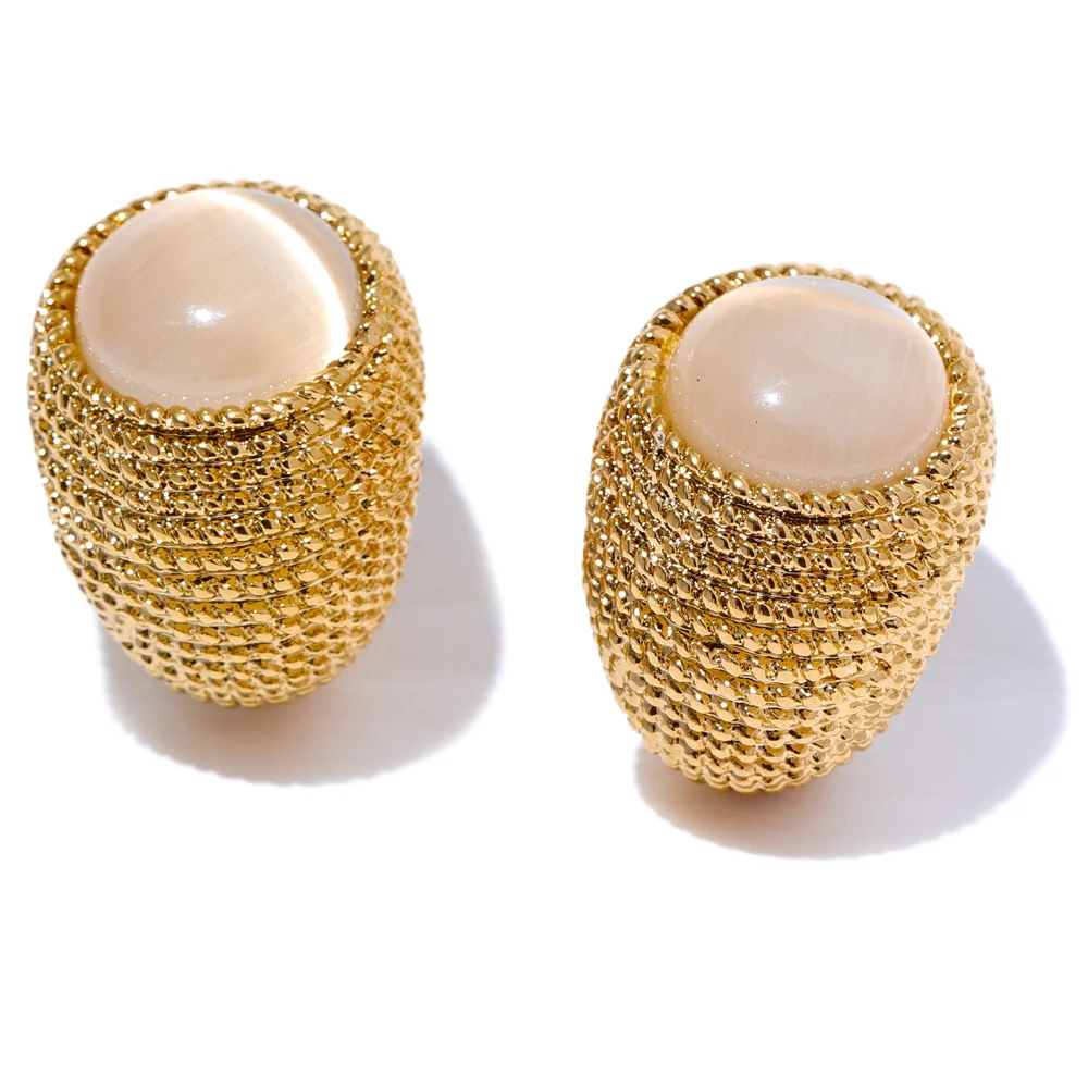 Vintage Cat Eye Stone C-Shape Earrings